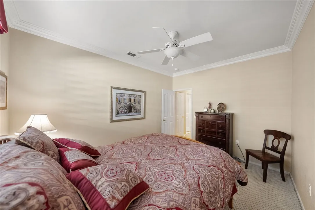 Secondary bedroom