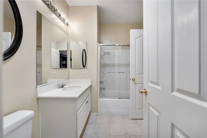 Secondary bathroom
