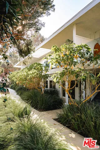 6467 Sycamore Meadows Drive, Malibu, California 90265