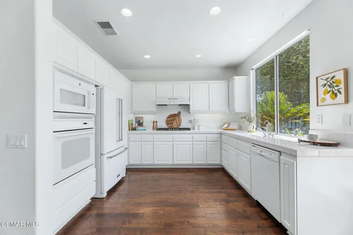 Interior Pro Images 3098 Espana Ln FULL