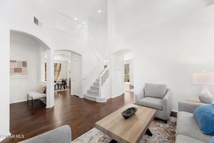 Interior Pro Images 3098 Espana Ln FULL