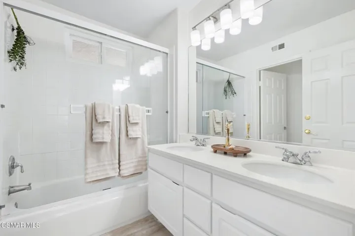 Interior Pro Images 3098 Espana Ln FULL