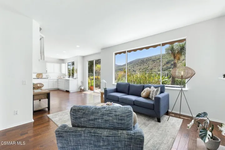 Interior Pro Images 3098 Espana Ln FULL