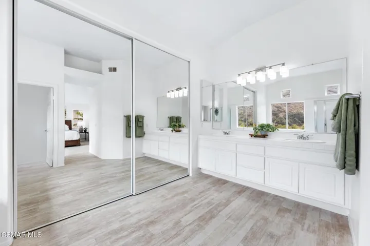 Interior Pro Images 3098 Espana Ln FULL