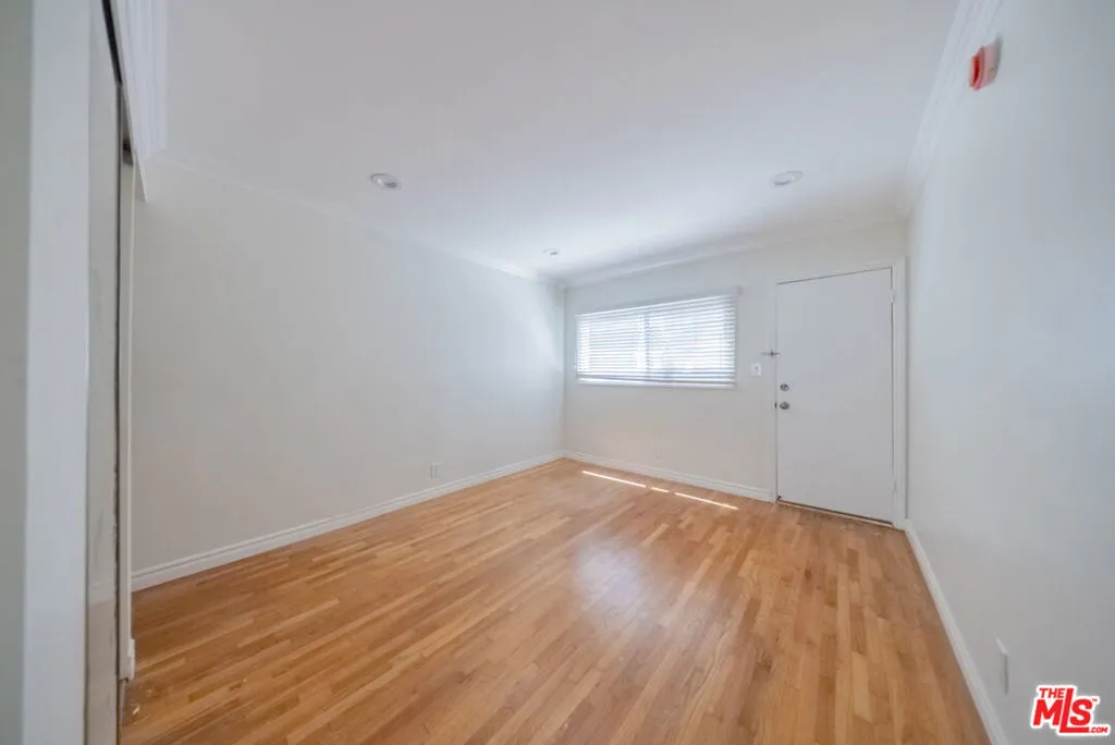 1ST BEDROOM