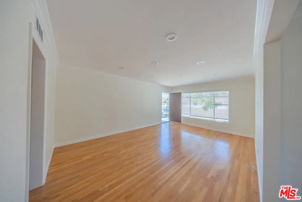 ENTRY WAY