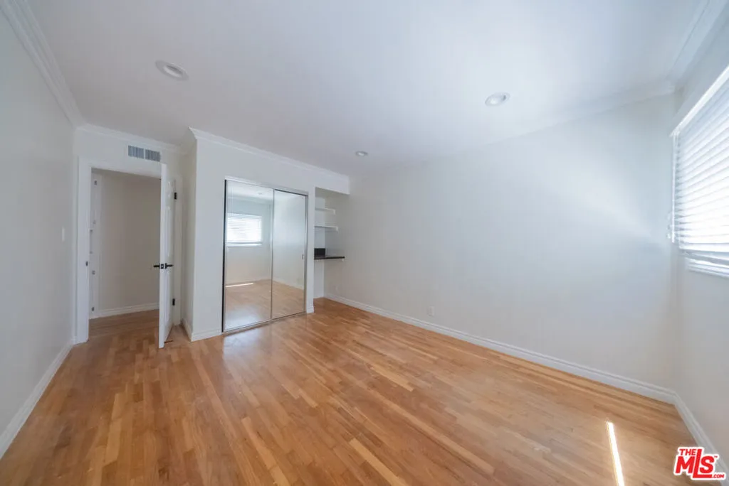 1ST BEDROOM