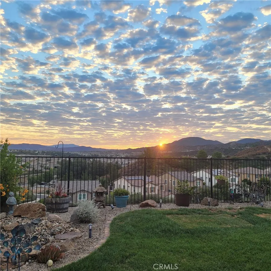 No filter, no edits - photo provided by Seller