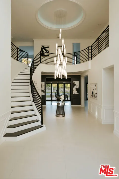 gallery-image 2