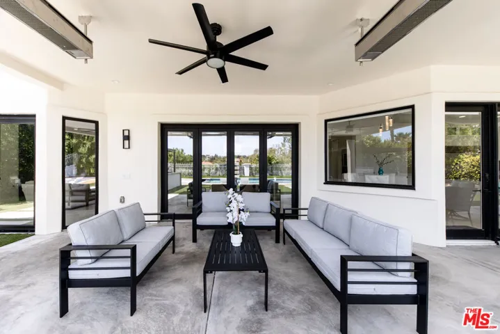 5474 Amber Circle, Calabasas, California 91302