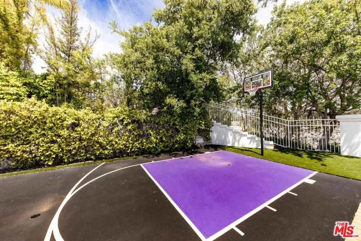 5474 Amber Circle, Calabasas, California 91302