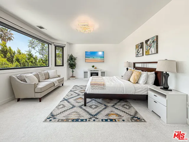 5474 Amber Circle, Calabasas, California 91302