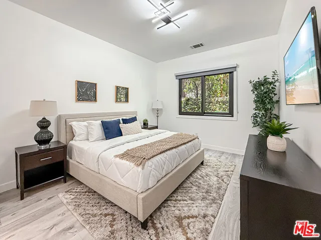 5474 Amber Circle, Calabasas, California 91302