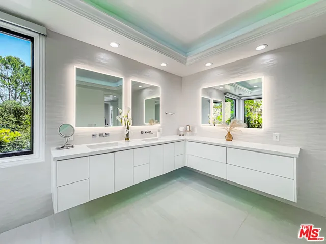 5474 Amber Circle, Calabasas, California 91302