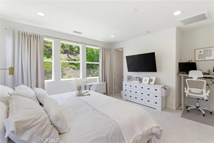40 Sanctuary, Mission Viejo, California 92692
