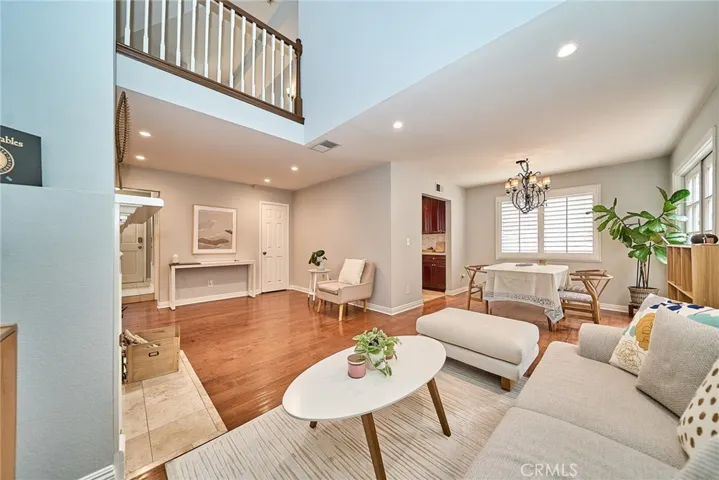 living with high ceiling