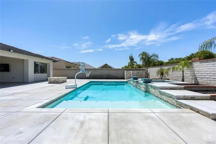 12312 Ashlyn Drive, Bakersfield, California 93311