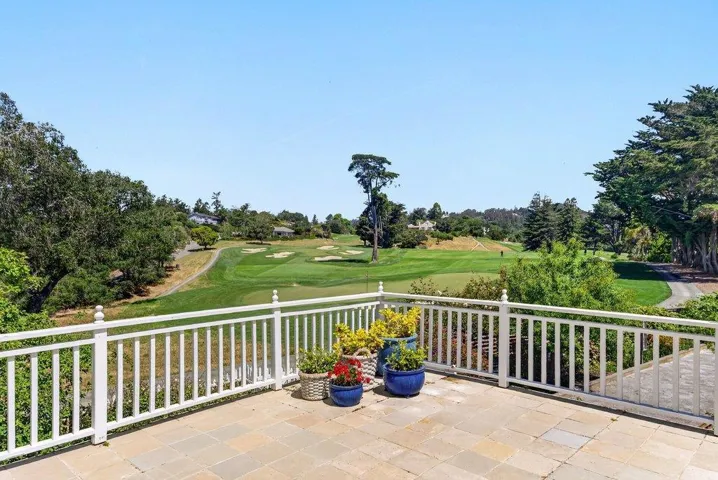 22 Hollins Drive, Santa Cruz, California 95060