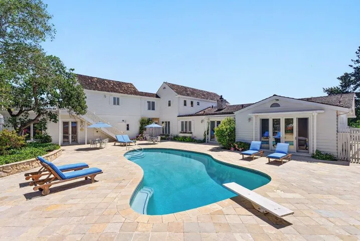 22 Hollins Drive, Santa Cruz, California 95060