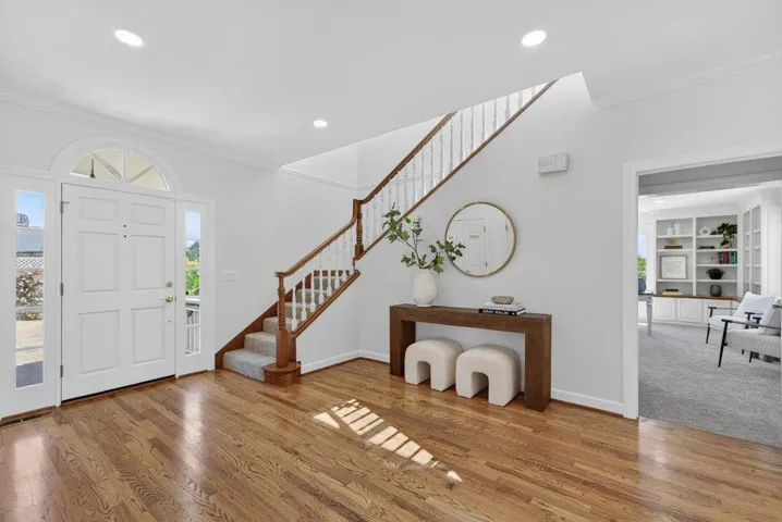 22 Hollins Drive, Santa Cruz, California 95060