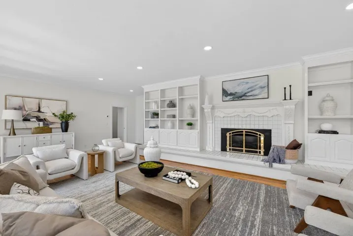 22 Hollins Drive, Santa Cruz, California 95060