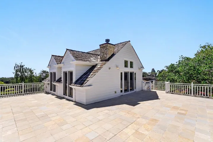 22 Hollins Drive, Santa Cruz, California 95060