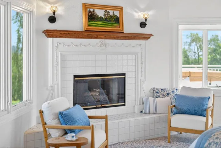 22 Hollins Drive, Santa Cruz, California 95060