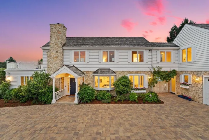 22 Hollins Drive, Santa Cruz, California 95060