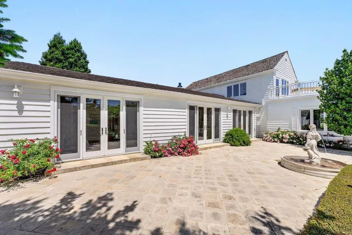 22 Hollins Drive, Santa Cruz, California 95060