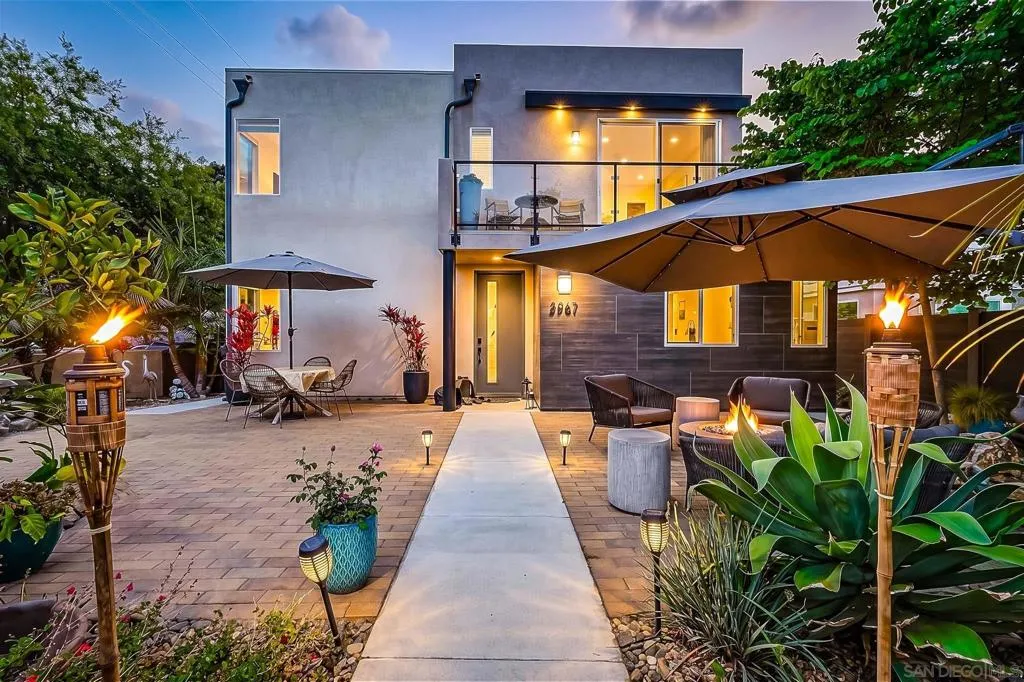 https://zimg.paragon.ice.com/ParagonImages/Property/PA/SDMLS/-525901/3/533/400/c5700a13c4060593c4b9ea7b10341543/3/25f040f21b40529c22cb2a6e8bec2add/-525901-ac9eb96c-0593-4012-95a5-b3e2878bc71f.JPG