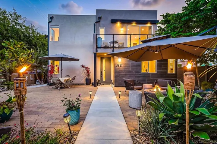 https://zimg.paragon.ice.com/ParagonImages/Property/PA/SDMLS/-525901/3/533/400/c5700a13c4060593c4b9ea7b10341543/3/25f040f21b40529c22cb2a6e8bec2add/-525901-ac9eb96c-0593-4012-95a5-b3e2878bc71f.JPG