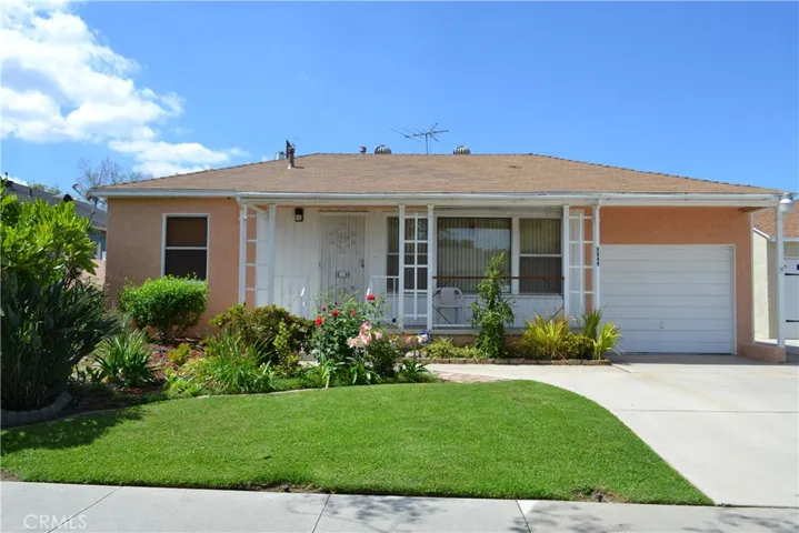 5049 Montair, Lakewood, California 90712