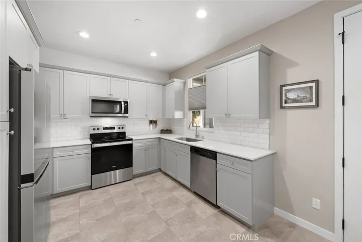 106 Earthwood Lane, San Luis Obispo, California 93401
