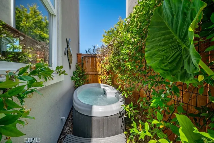 106 Earthwood Lane, San Luis Obispo, California 93401