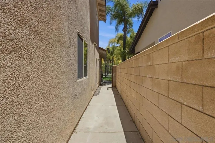 35679 Bowervine Place, Murrieta, California 92562