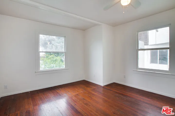 105 Park Place, Venice, California 90291