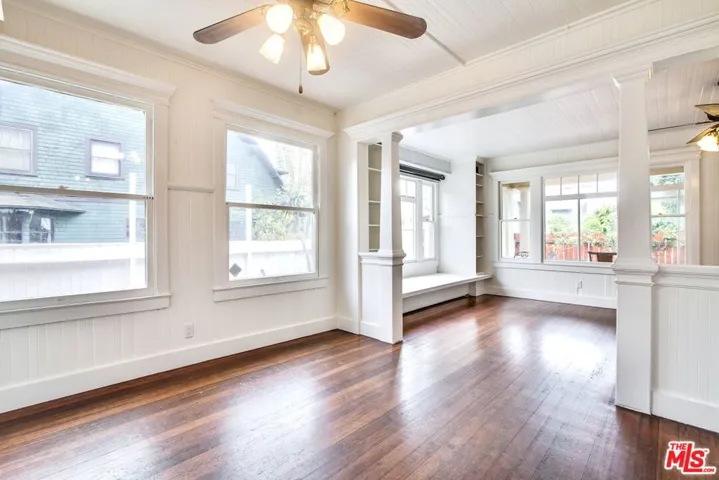 105 Park Place, Venice, California 90291