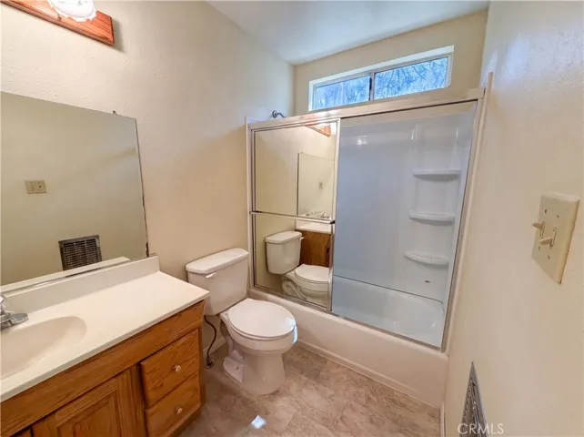 21778 Ridge, Cedarpines Park, California 92322