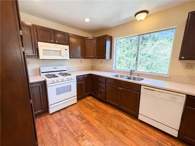 21778 Ridge, Cedarpines Park, California 92322
