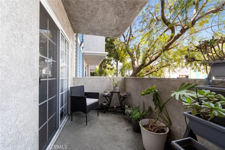 1200 Gaviota 104, Long Beach, California 90813