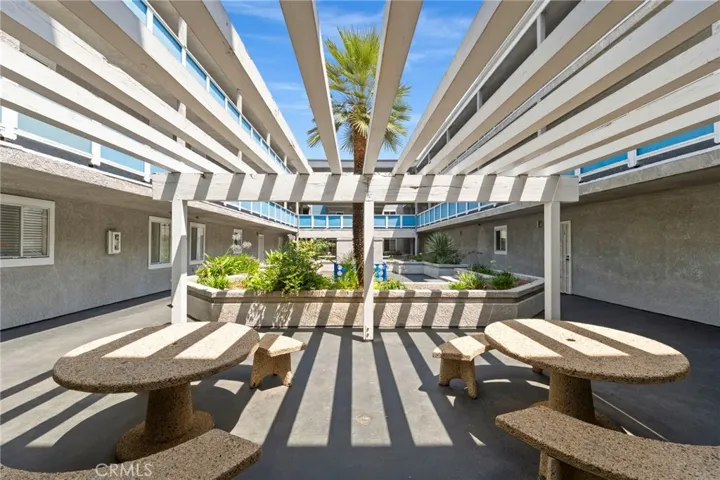1200 Gaviota 104, Long Beach, California 90813