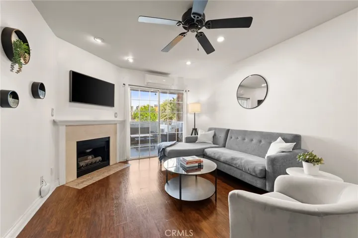1200 Gaviota 104, Long Beach, California 90813