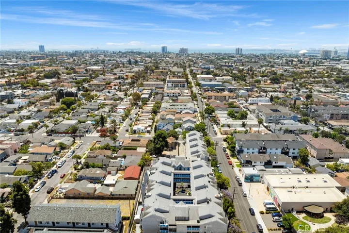 1200 Gaviota 104, Long Beach, California 90813