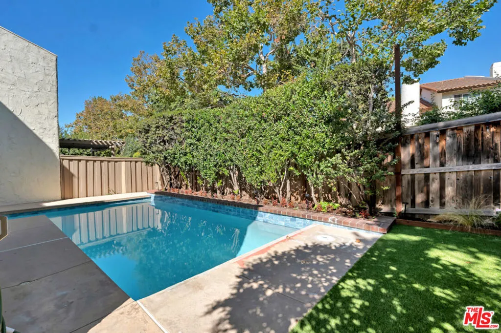 Private Pool/Area