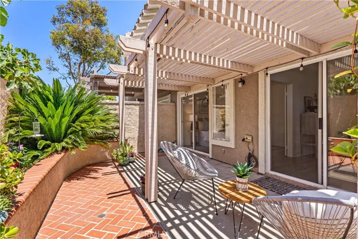 13367 Calle Antequera, Tustin, California 92782