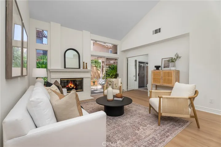 13367 Calle Antequera, Tustin, California 92782