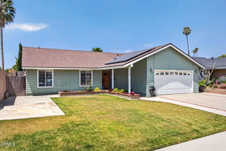 3-web-or-mls-Upmarketmedia_909Bur-007