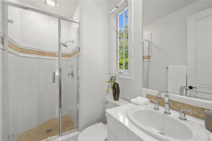 En-suite Bath#2