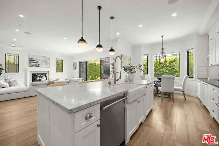 3043 Greenfield Avenue, Los Angeles, California 90034