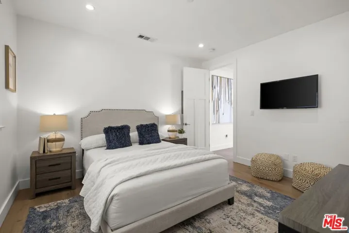 3043 Greenfield Avenue, Los Angeles, California 90034